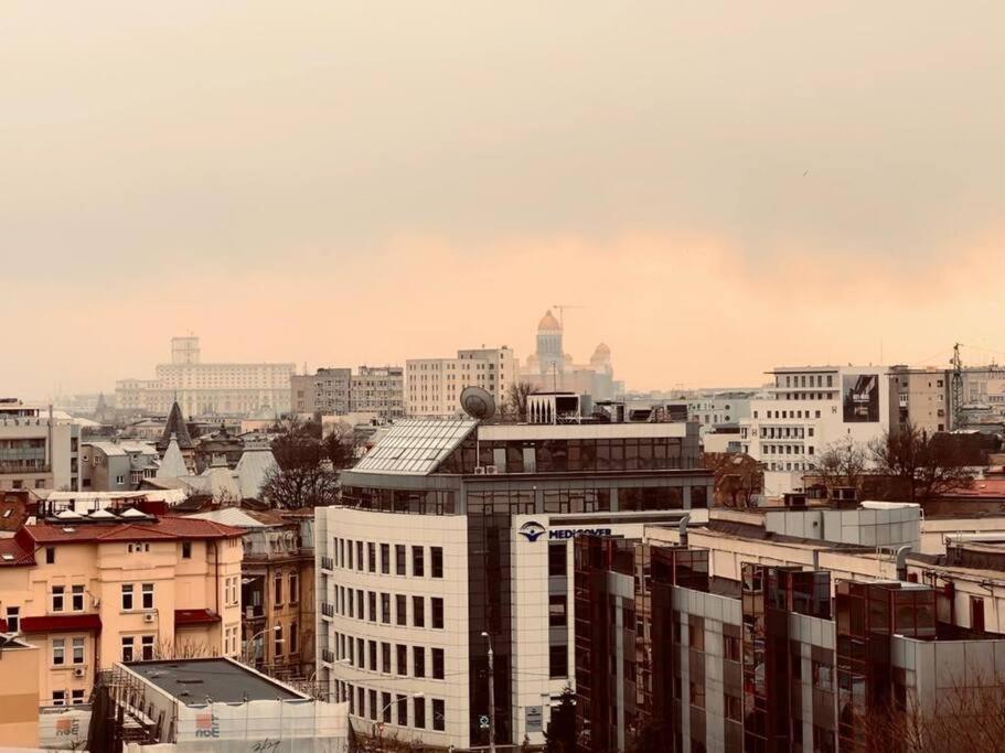 City View Studio In The Heart Of Bucharest Apartment Екстериор снимка