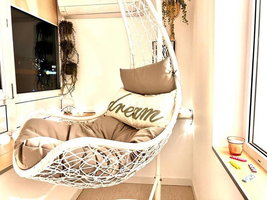 City View Studio In The Heart Of Bucharest Apartment Екстериор снимка